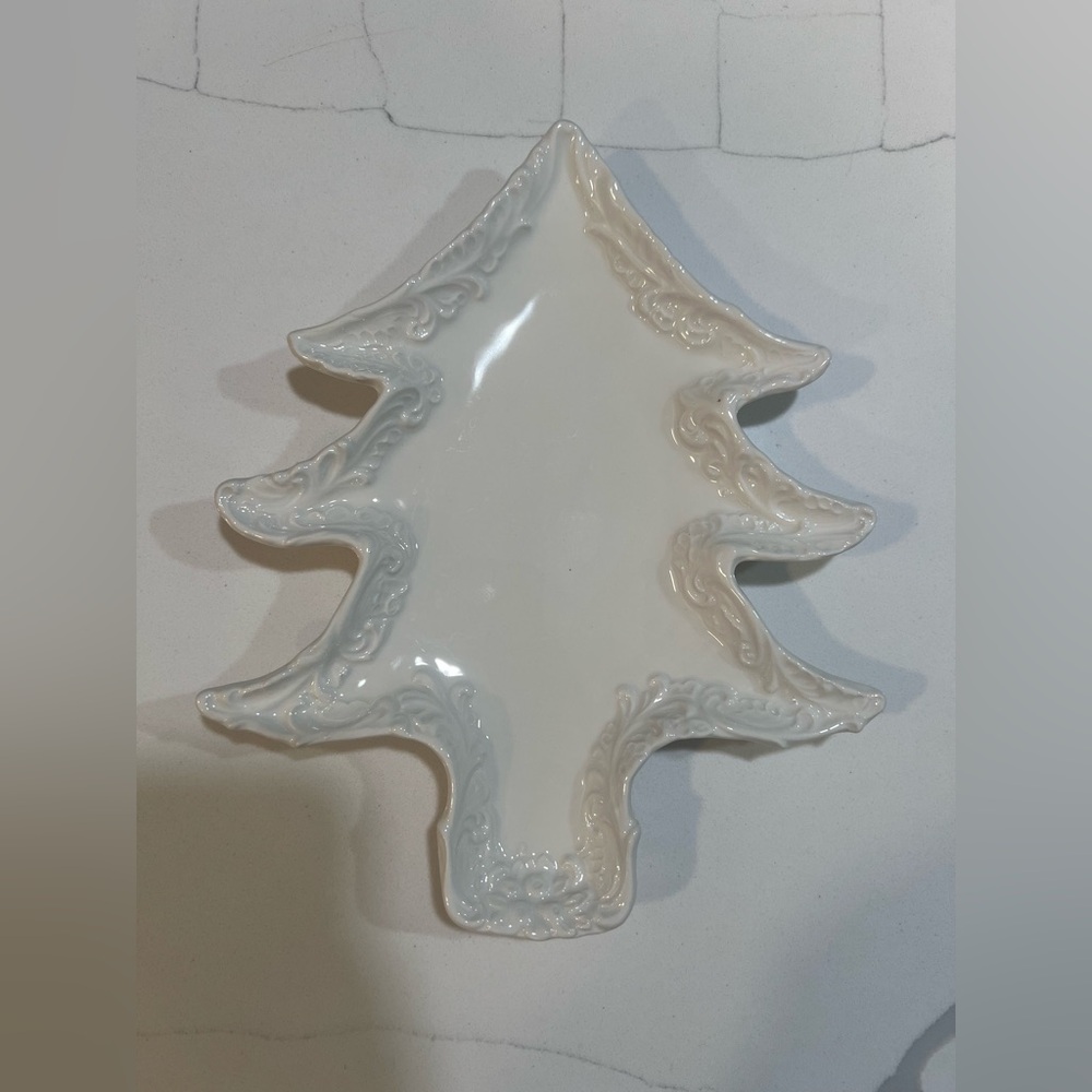 Vintage 1980s AMC Ivory Christmas Tree Platter Made In Italy 6902